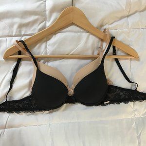 Lot of two 30a push up lace bras, black and nude